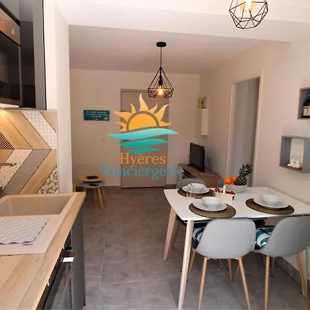 Appartement Hyères-plage -t2 Neuf Rdj/clim- La Capte